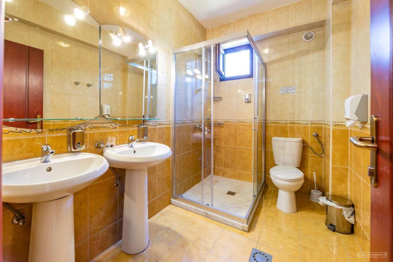 Tino & Hotell 4*