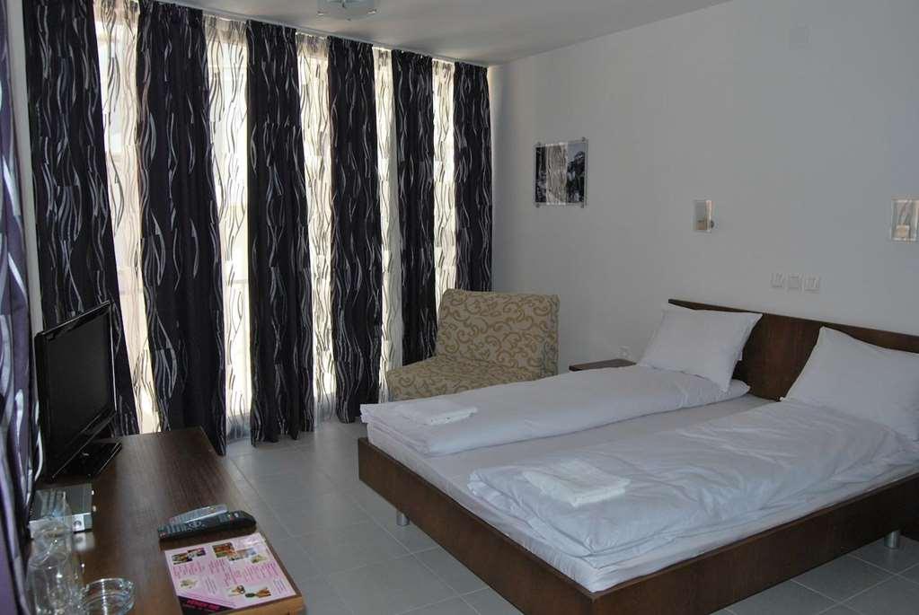 Hotel Tino & 4*