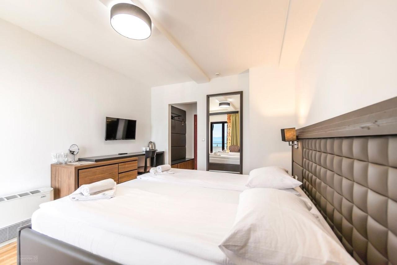 Tino & 4* Ohrid