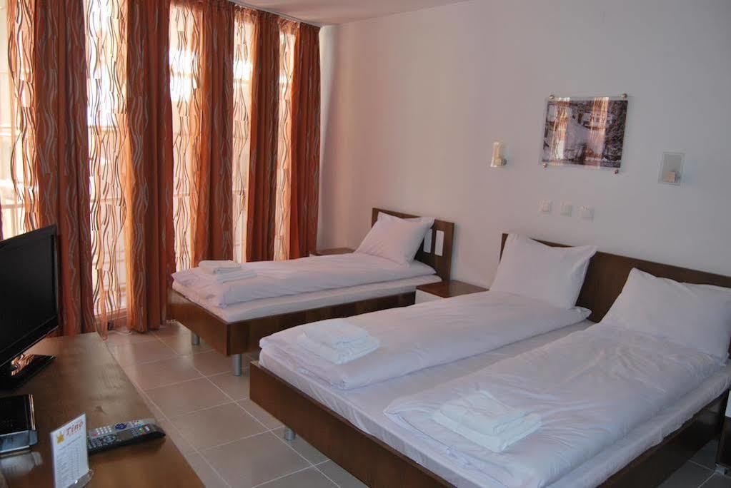 Tino & Hotell