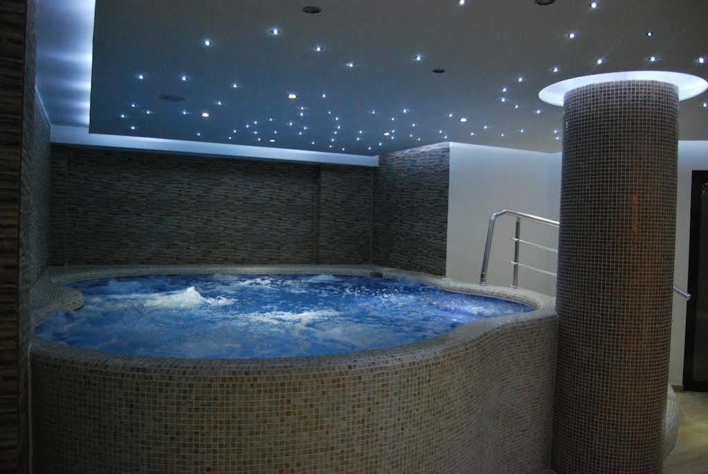 Tino & Hotell 4*